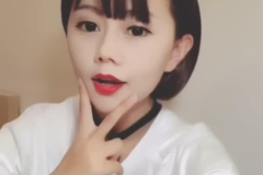 小姐姐笑得真可爱啊,小姐姐的可爱瞬间