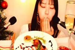 旅游小姐姐吃牛排吗,牛排大挑战